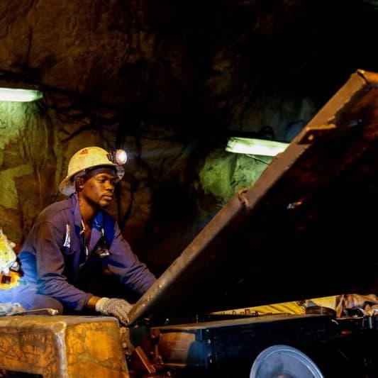 mining-Botswana-Tshekiso-Tebalo-Pixabay-800x5330